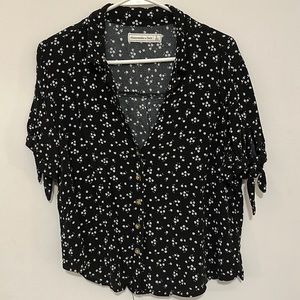 Black Floral Crop Top • LARGE